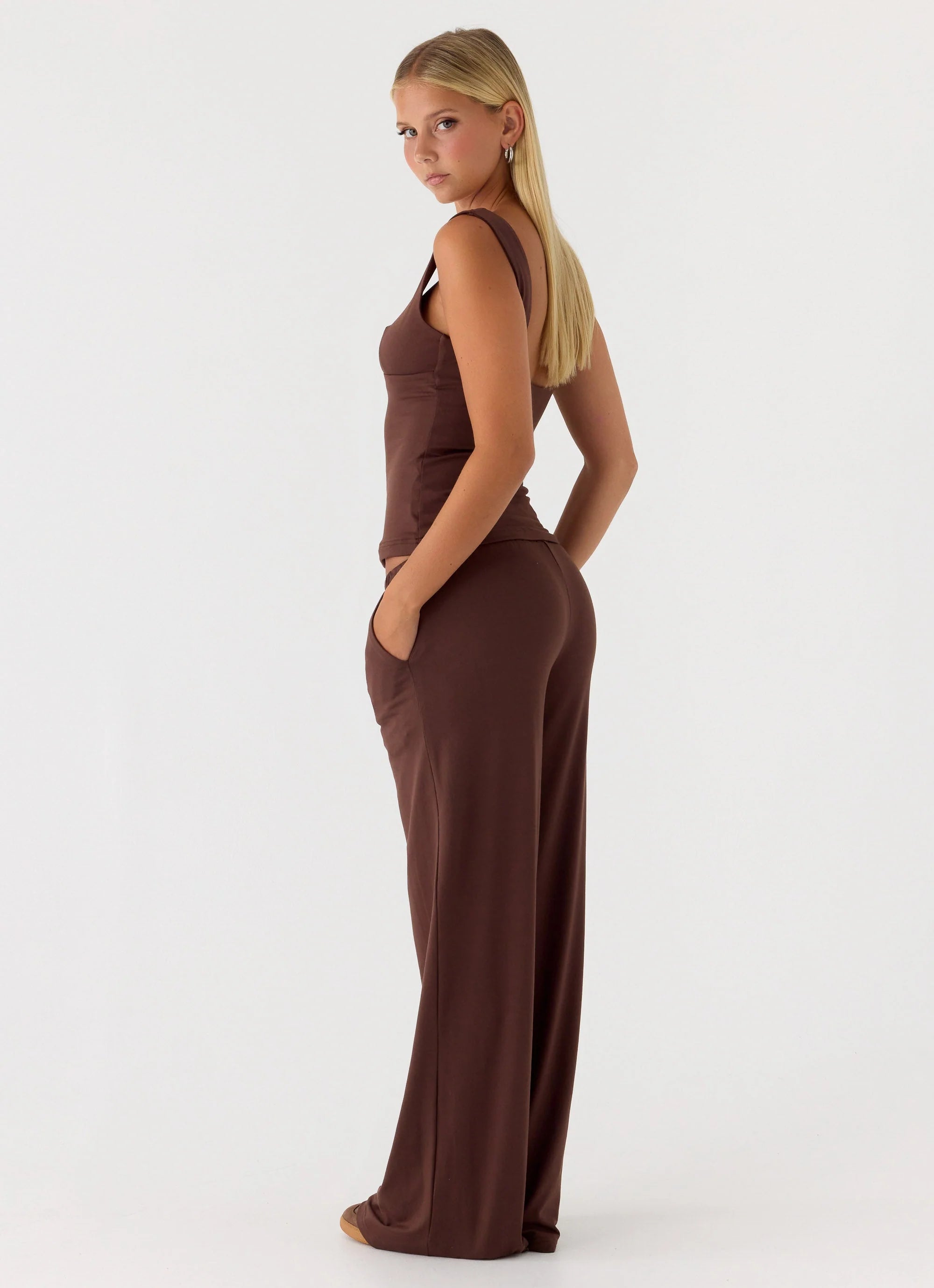 Hard To Tame Stretch Sweatpants Chocolate