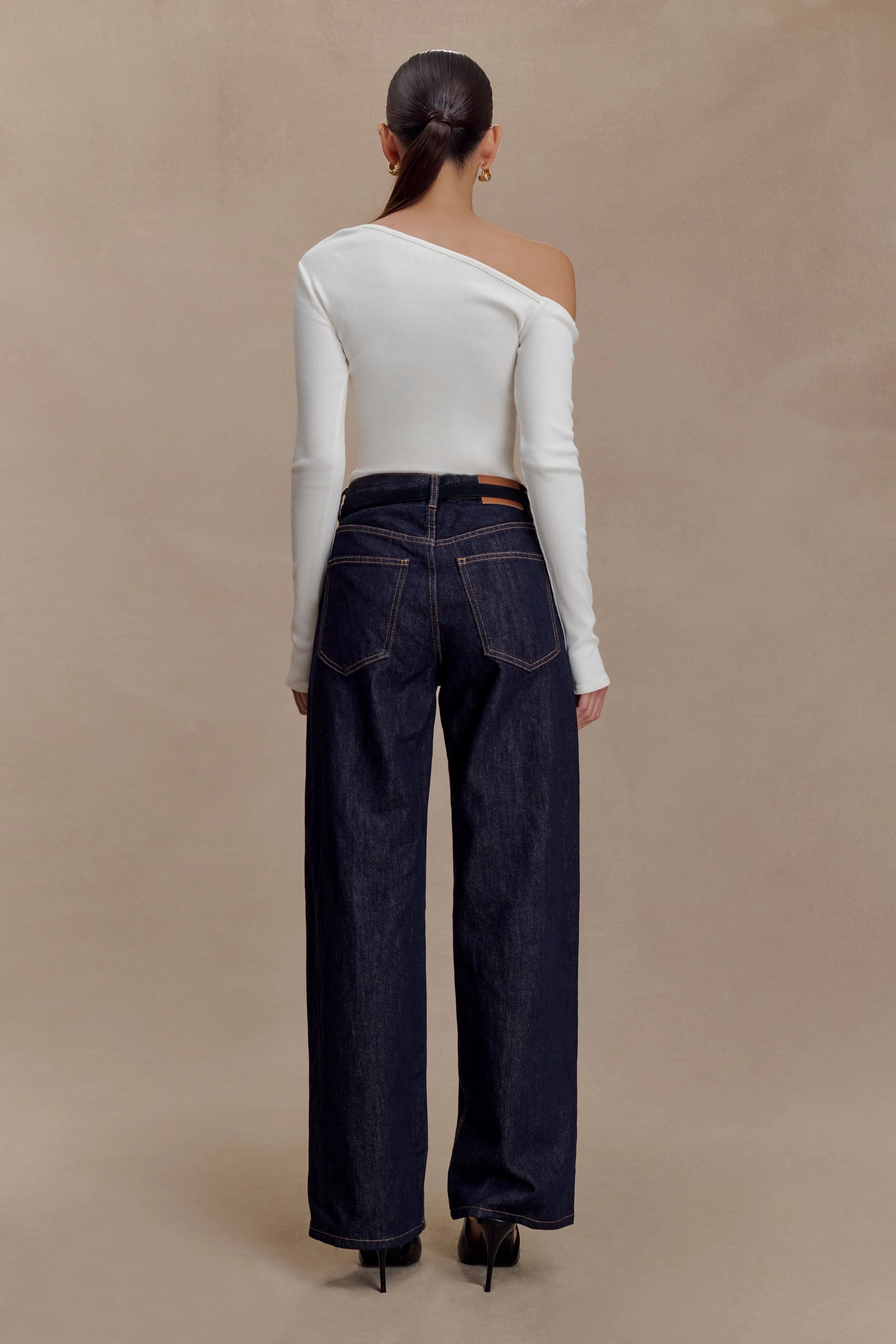 Maelle Off Shoulder Long Sleeve Top Ivory