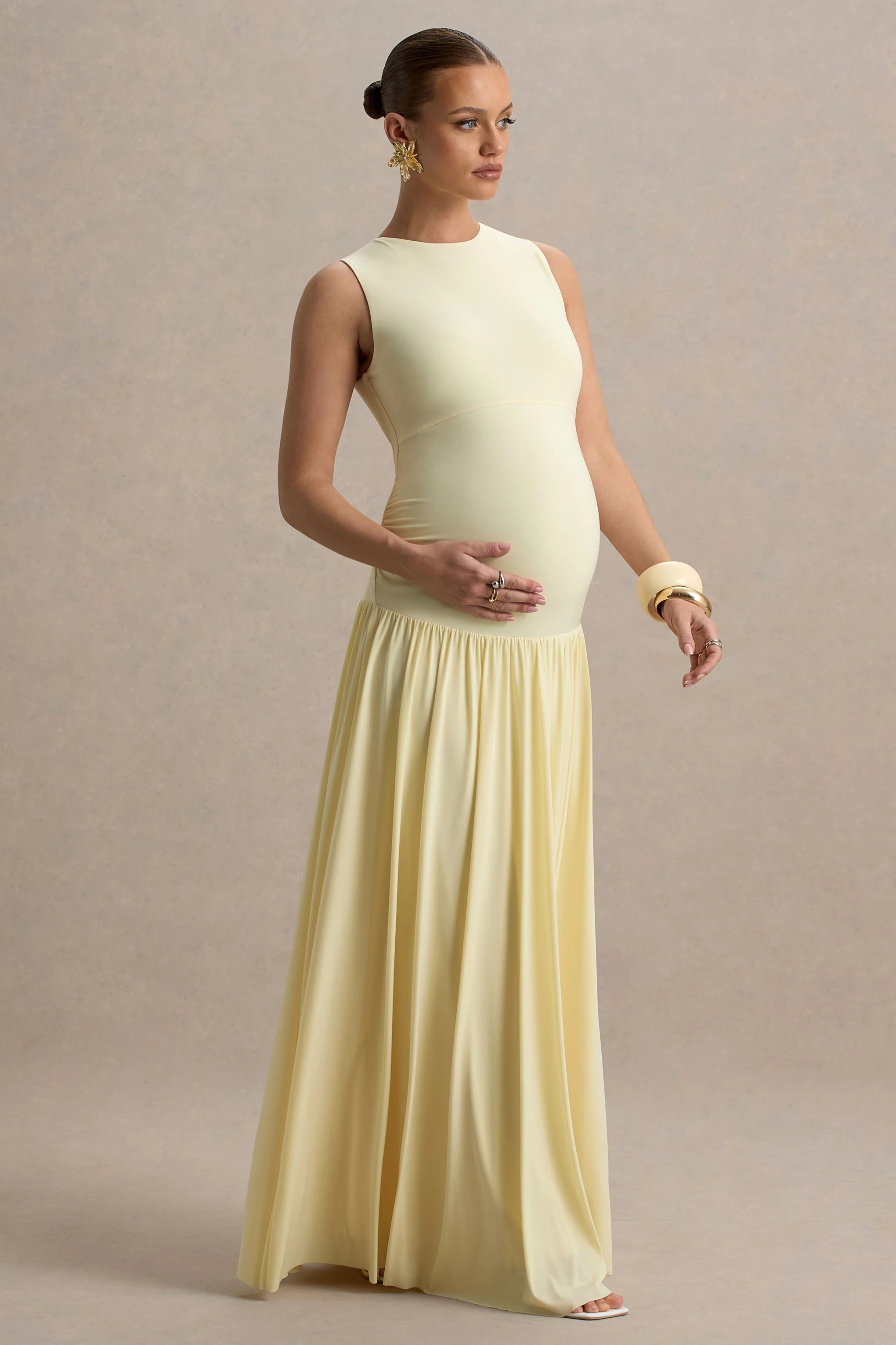Outline Lemon Crew Neck Maternity Maxi Dress With Pleated Skirt