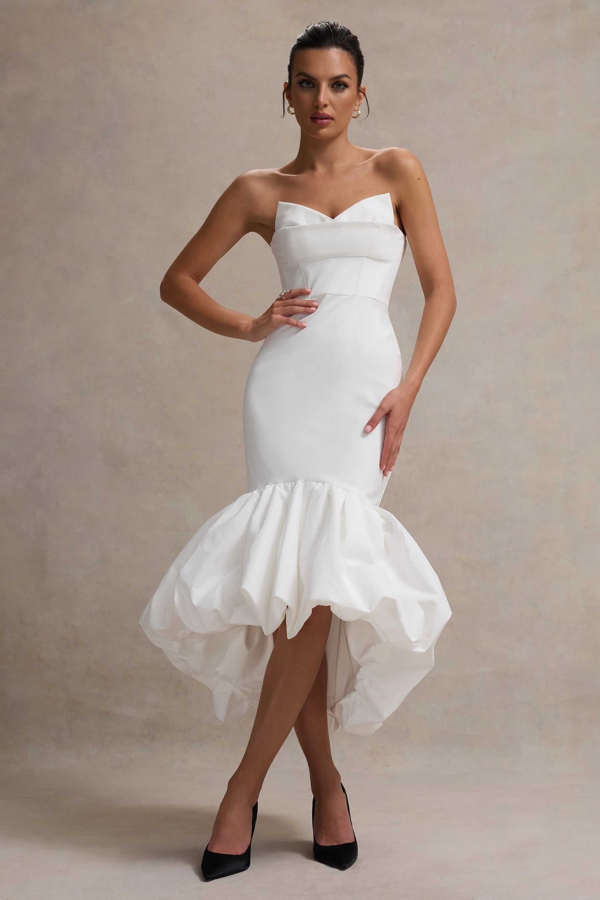 Emmelina White Corset Maxi Dress With Volume Hem