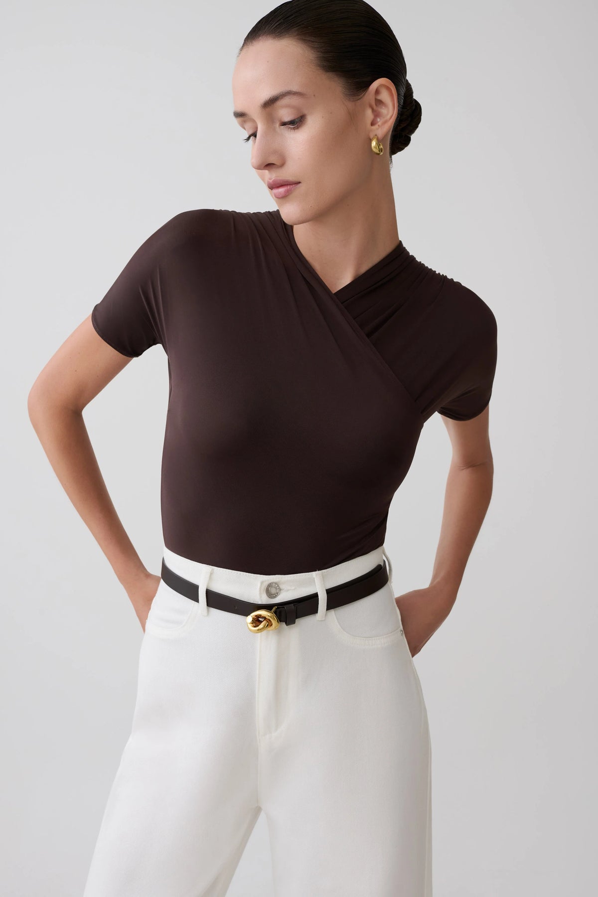 Junie Shortsleeve Cross Over Bodysuit Chocolate