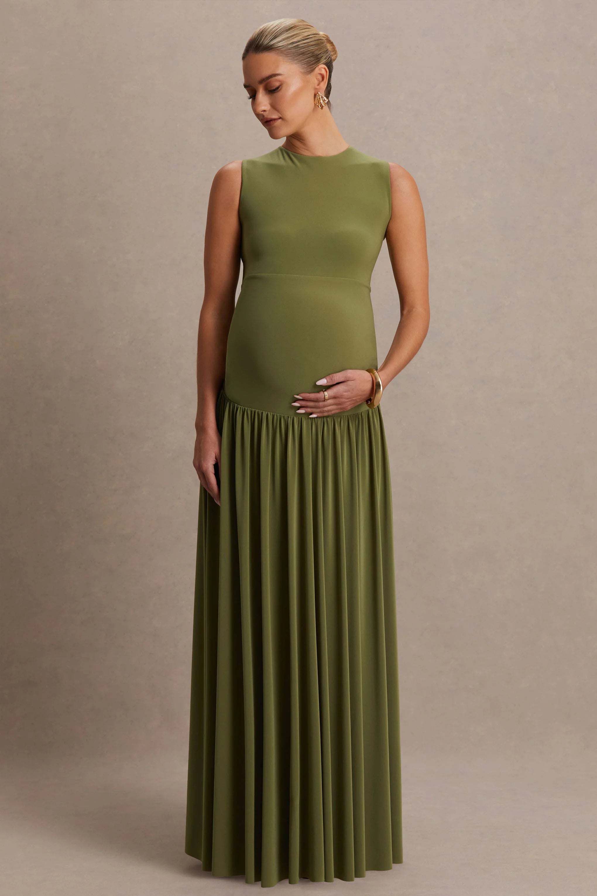 Outline Olive Crew Neck Maternity Maxi Dress With Pleated Skirt
