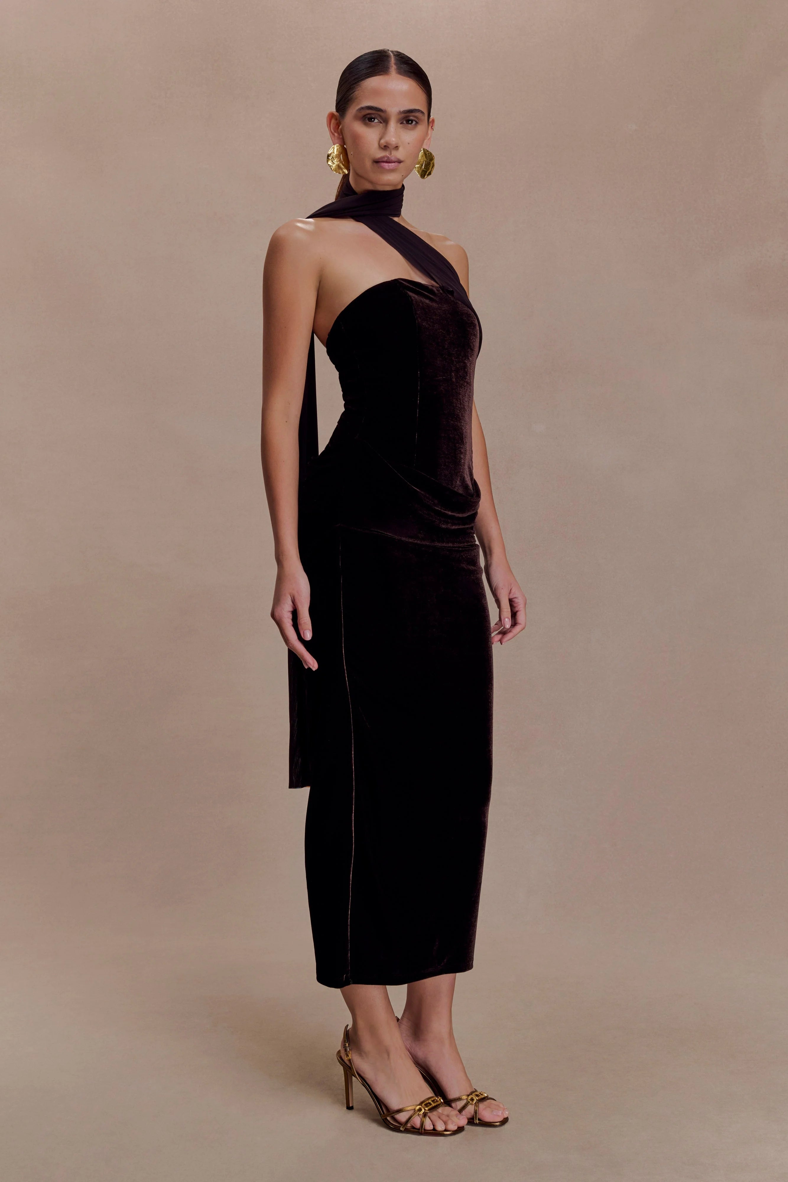 Mattea Velvet Midi Dress With Scarf Chocolate