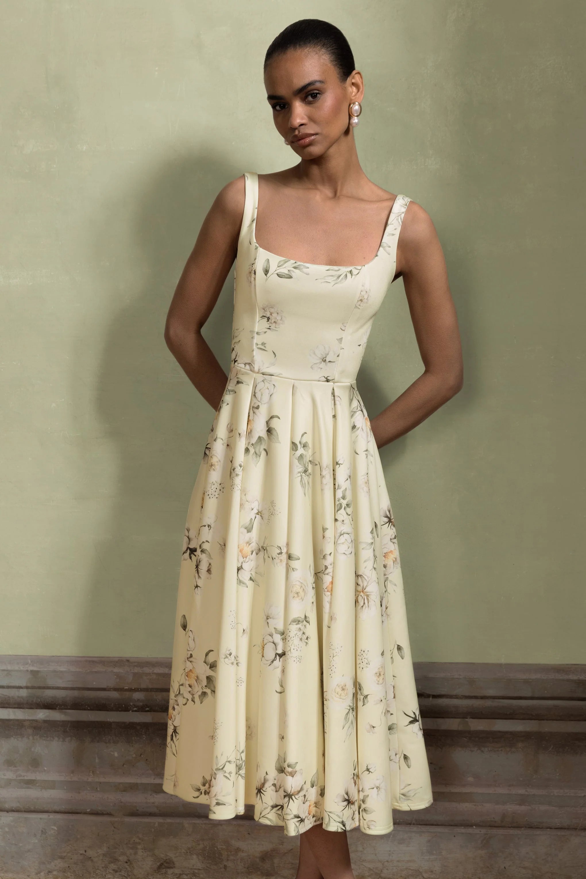 Lissa Lemon Floral Bouquet Print Square Neck Midi Dress