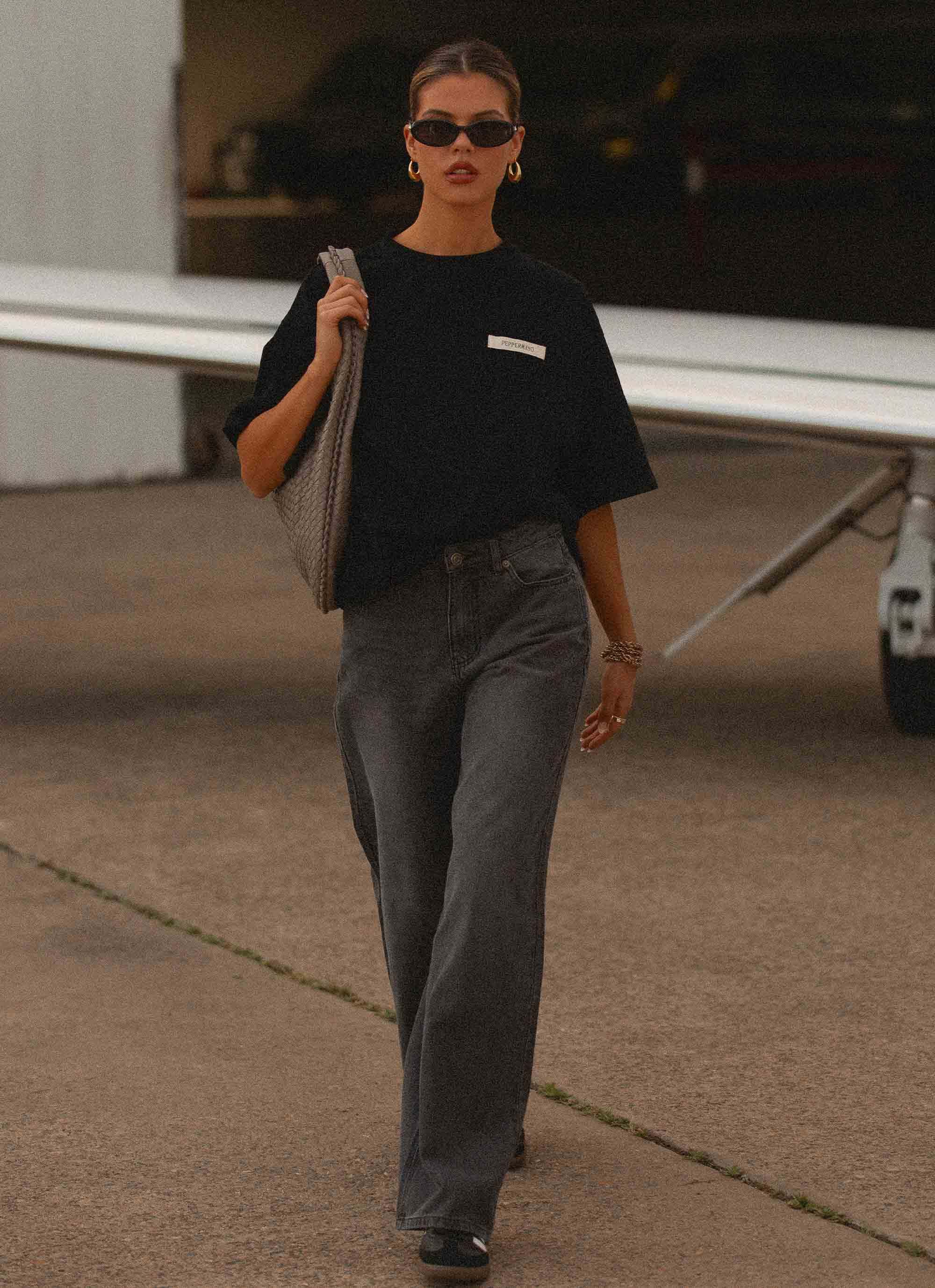 Signature Oversized Tee Black
