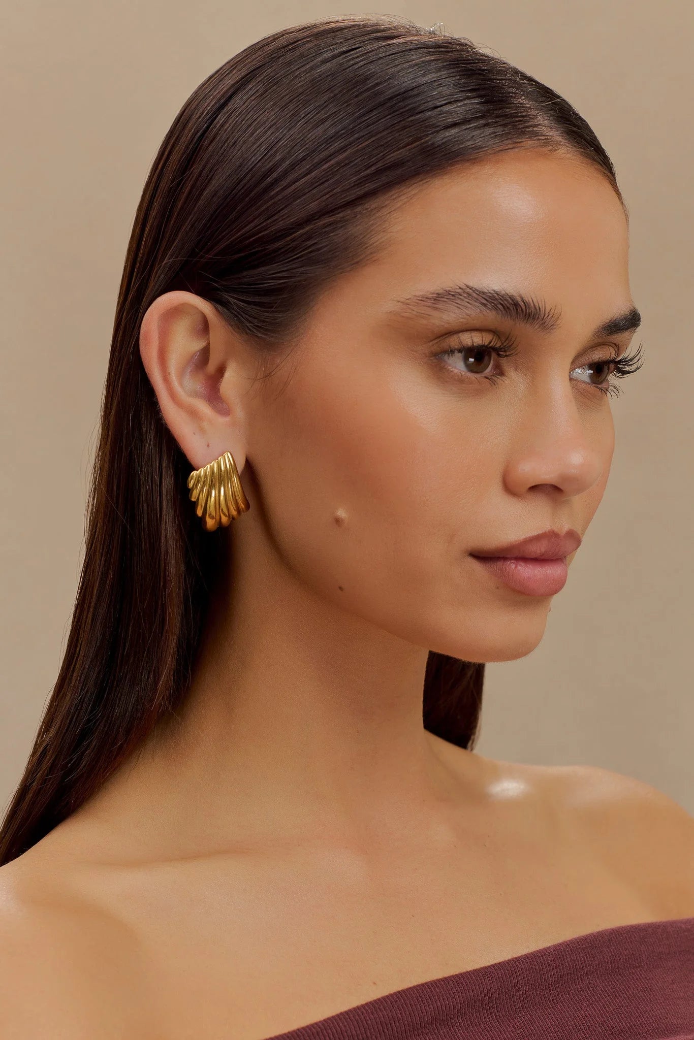 Olympia Textured Square Earrings Gold