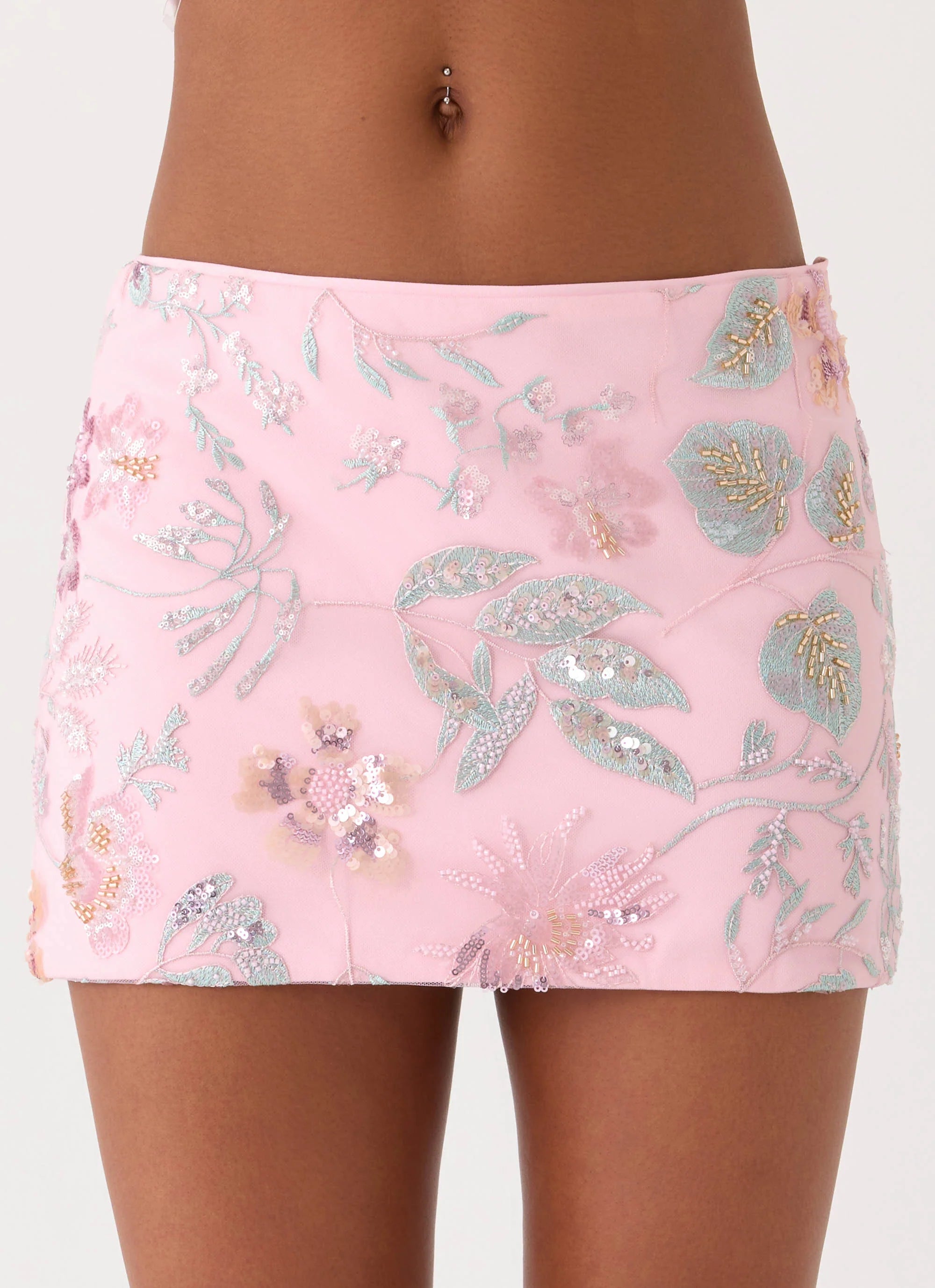 Solaire Low Rise Mini Skirt Pink