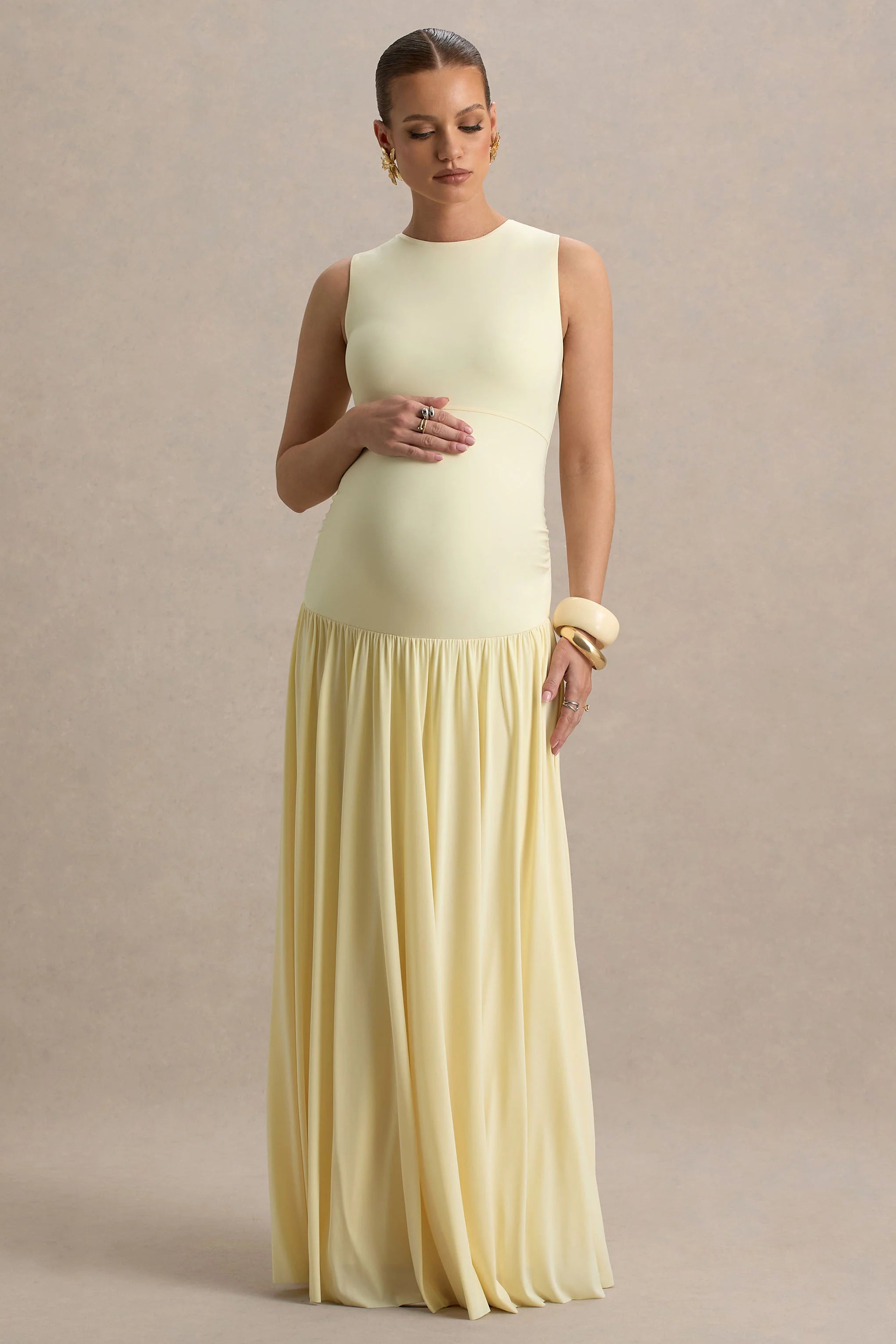 Outline Lemon Crew Neck Maternity Maxi Dress With Pleated Skirt