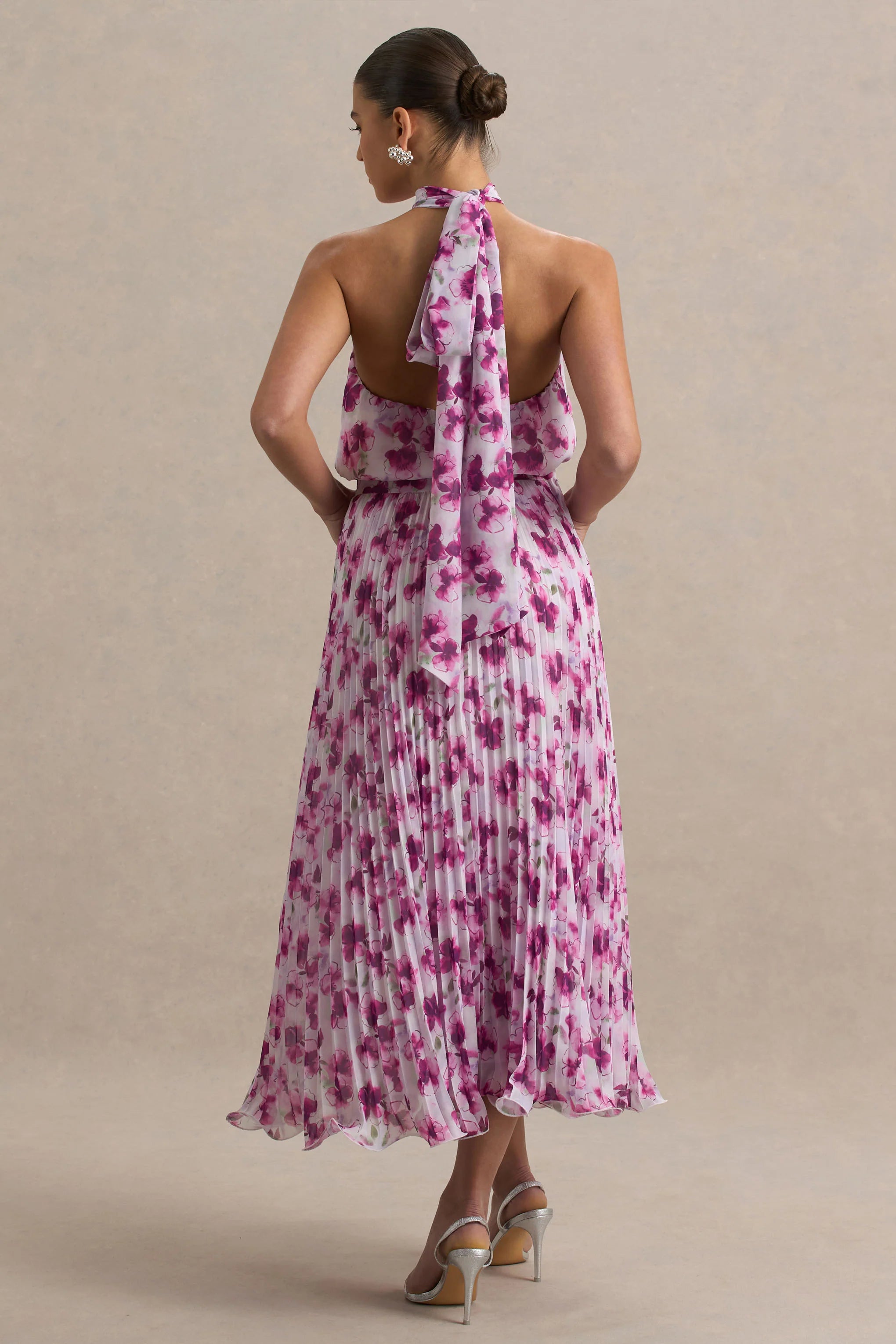 Refractive Purple Floral Print Satin Maxi Dress With Halter Neck and Pleated Skirt