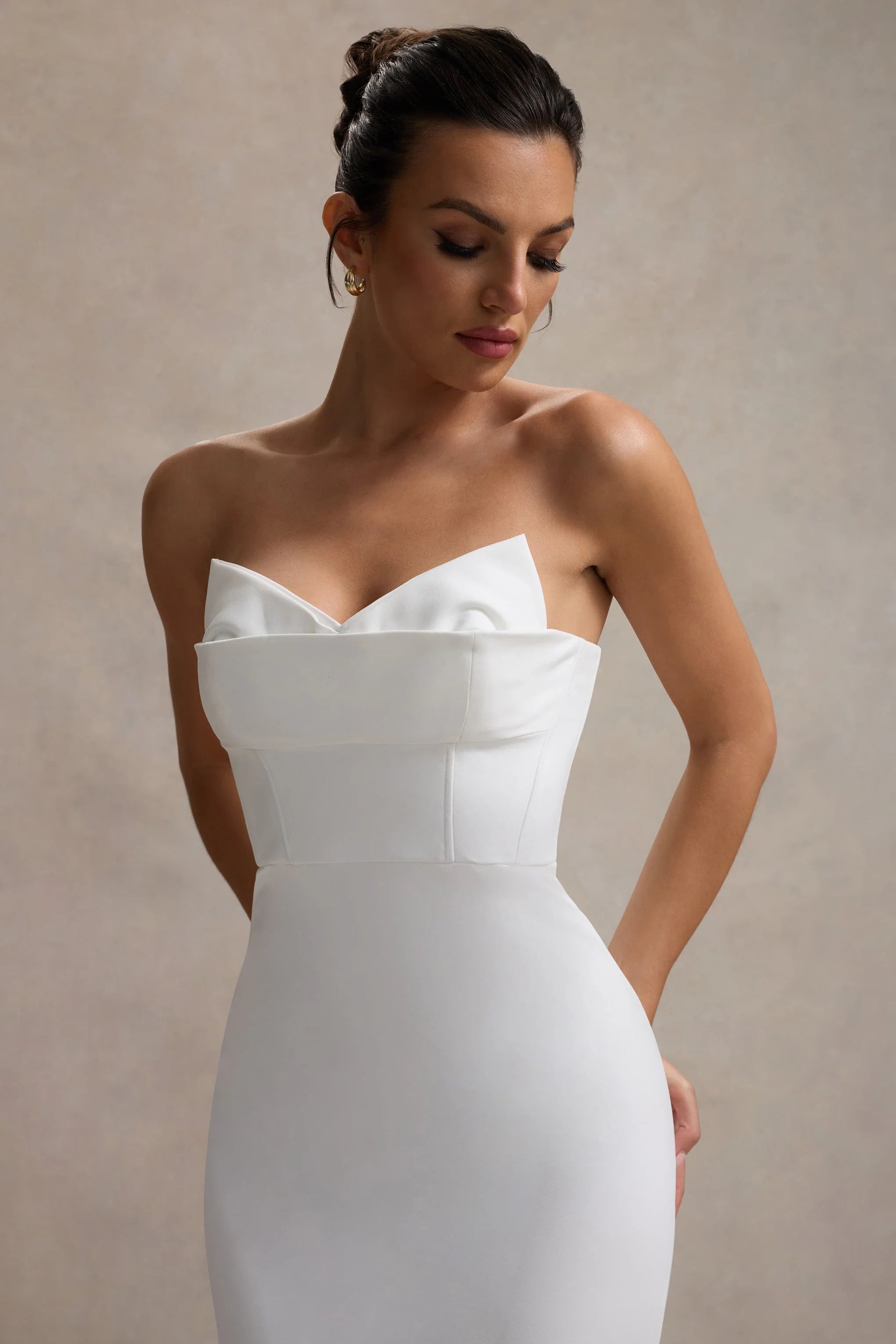 Emmelina White Corset Maxi Dress With Volume Hem