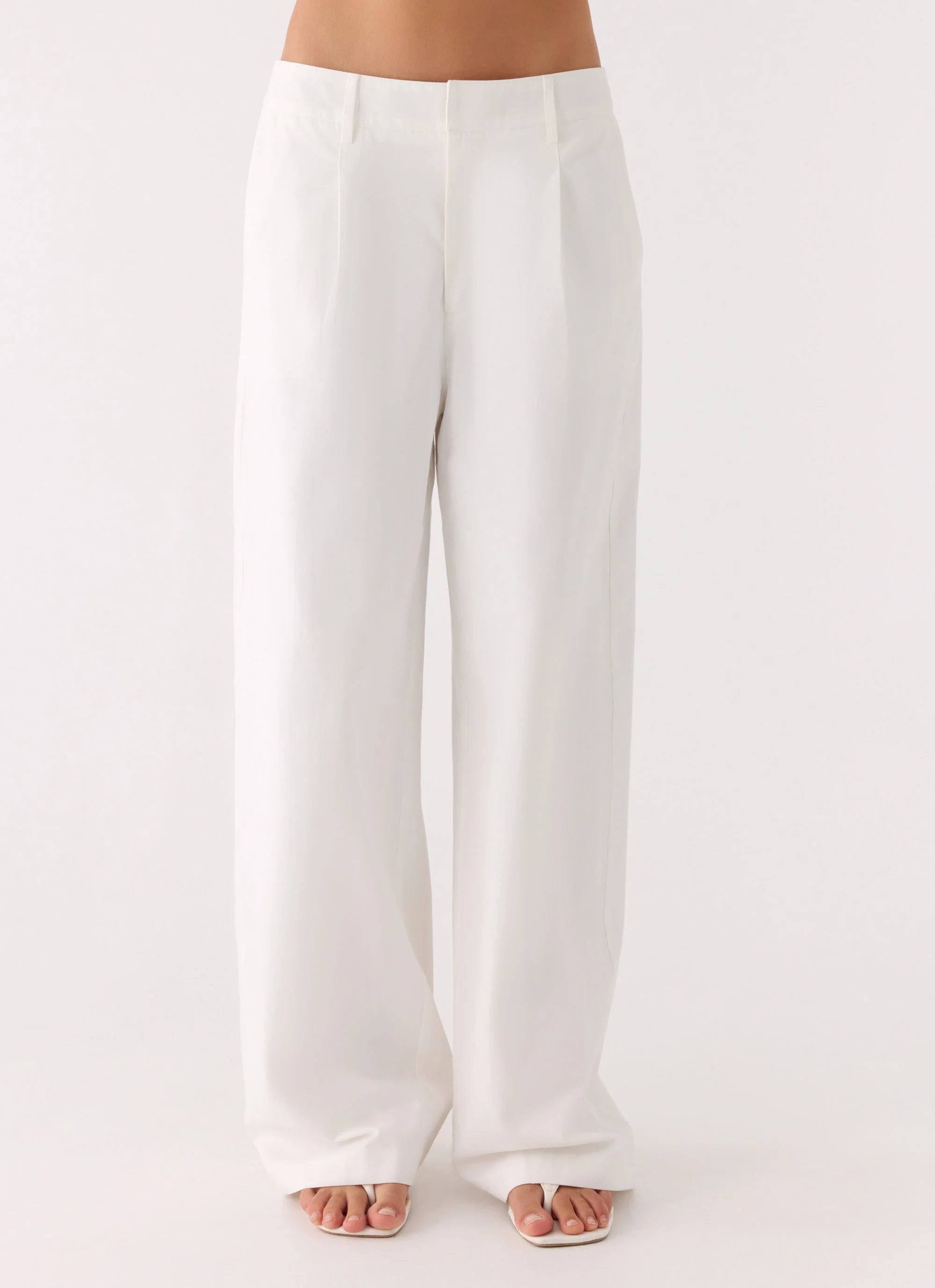 Emilia Pant - White