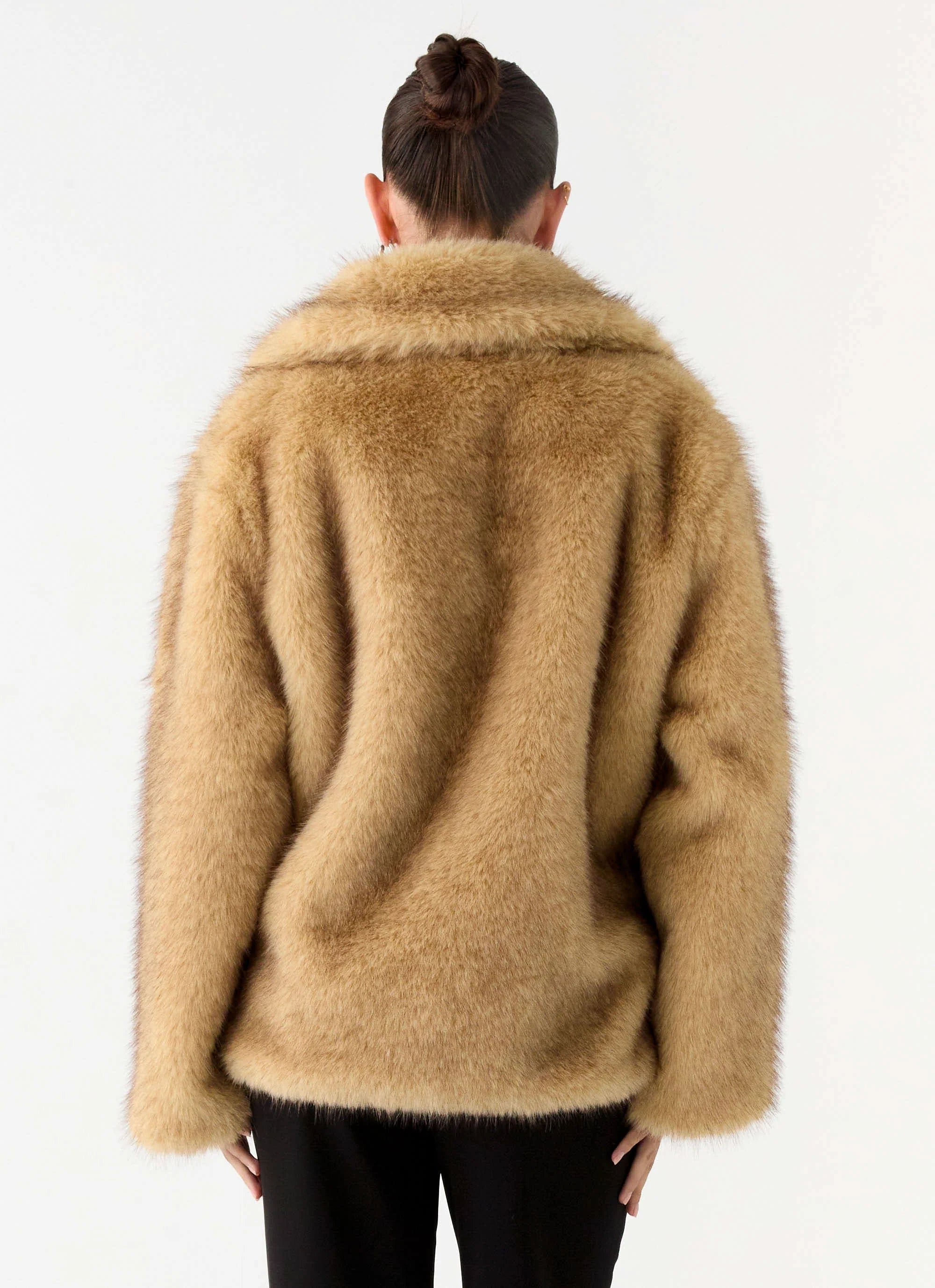 Milika Faux Fur Coat Beige