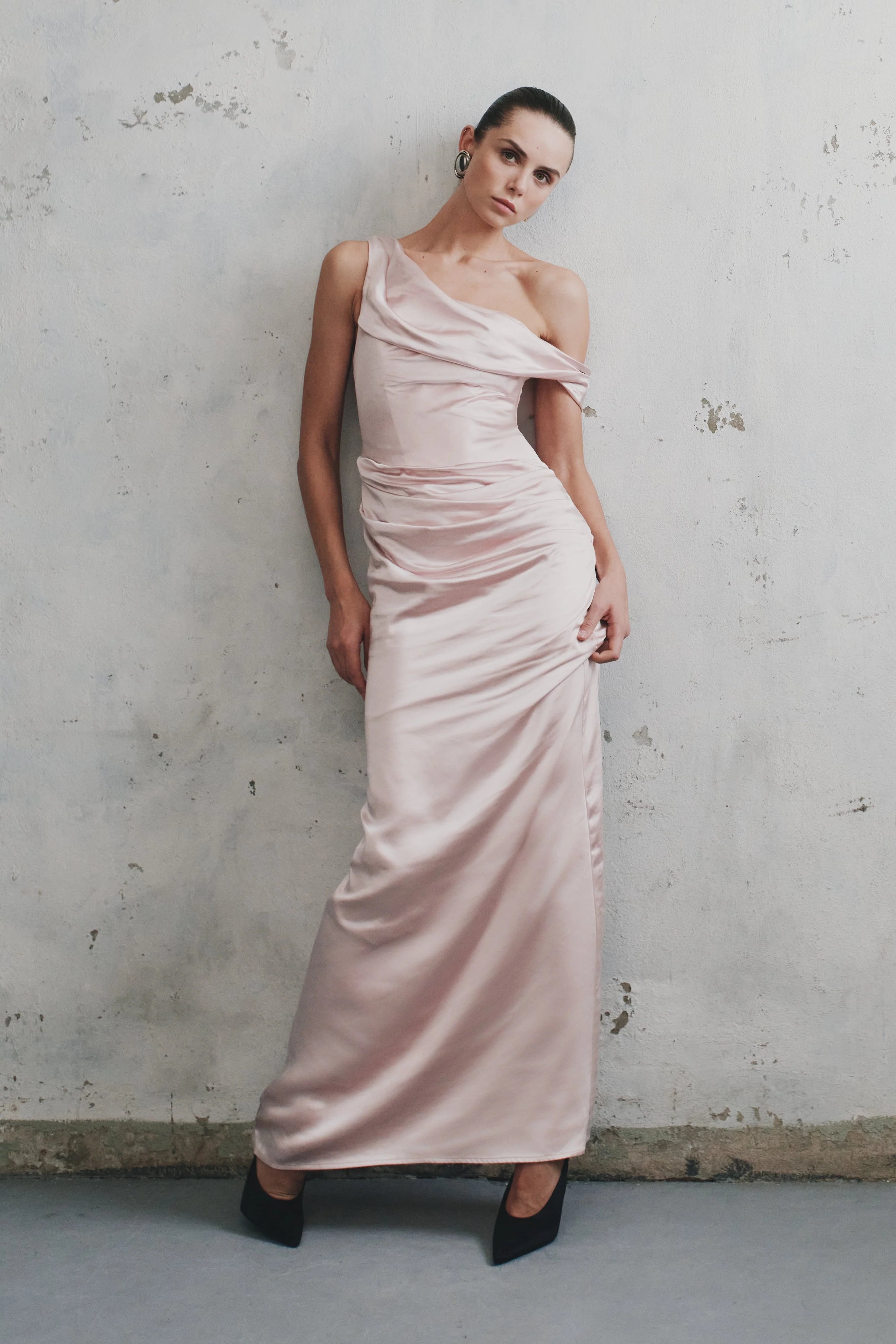 Dalia Off Shoulder Satin Maxi Dress Soft Pink