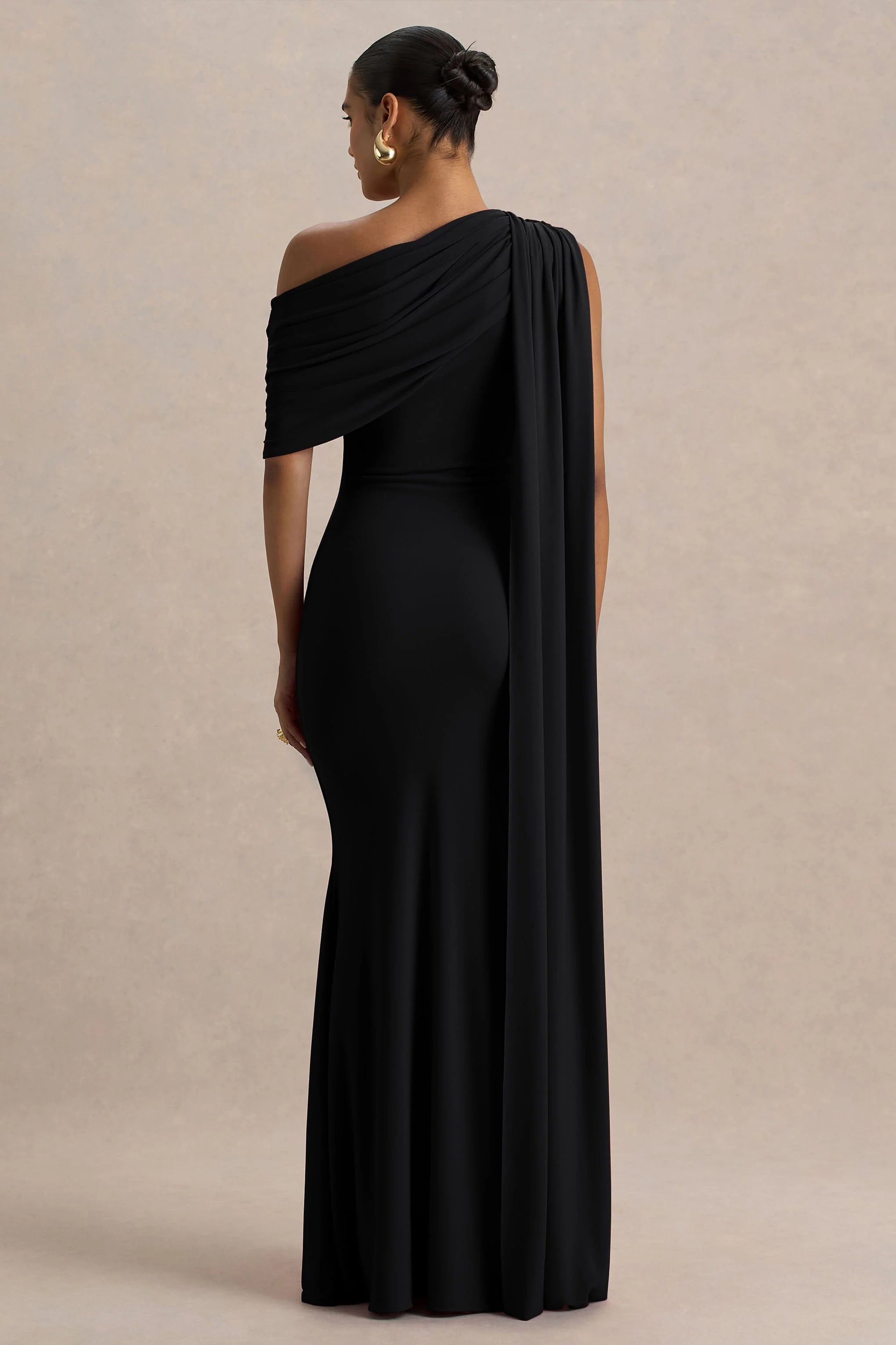 Zendaya Black Asymmetric Neck Fishtail Maxi Dress With Sash