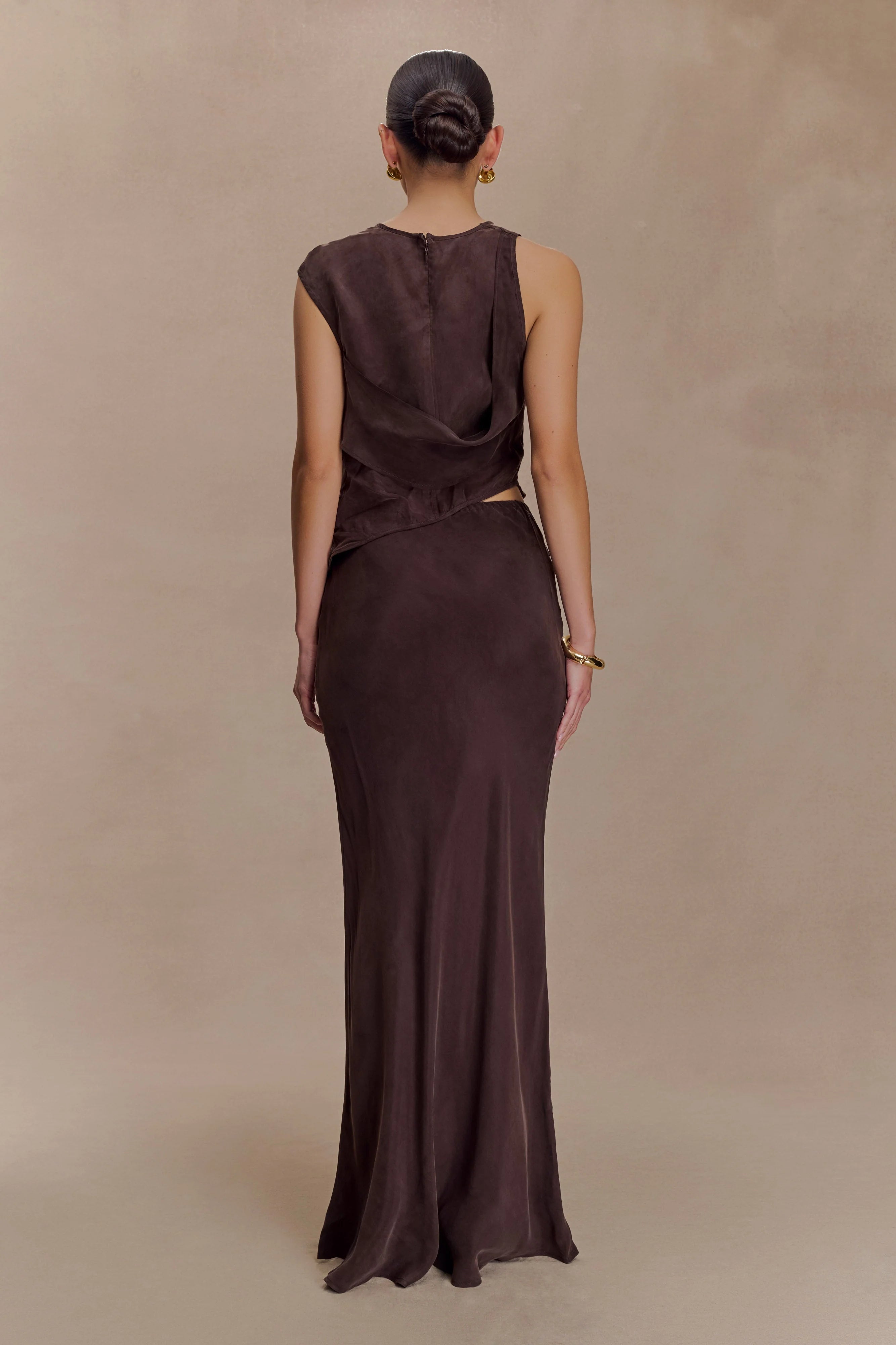 Violeta Asymmetric Top Dark Chocolate
