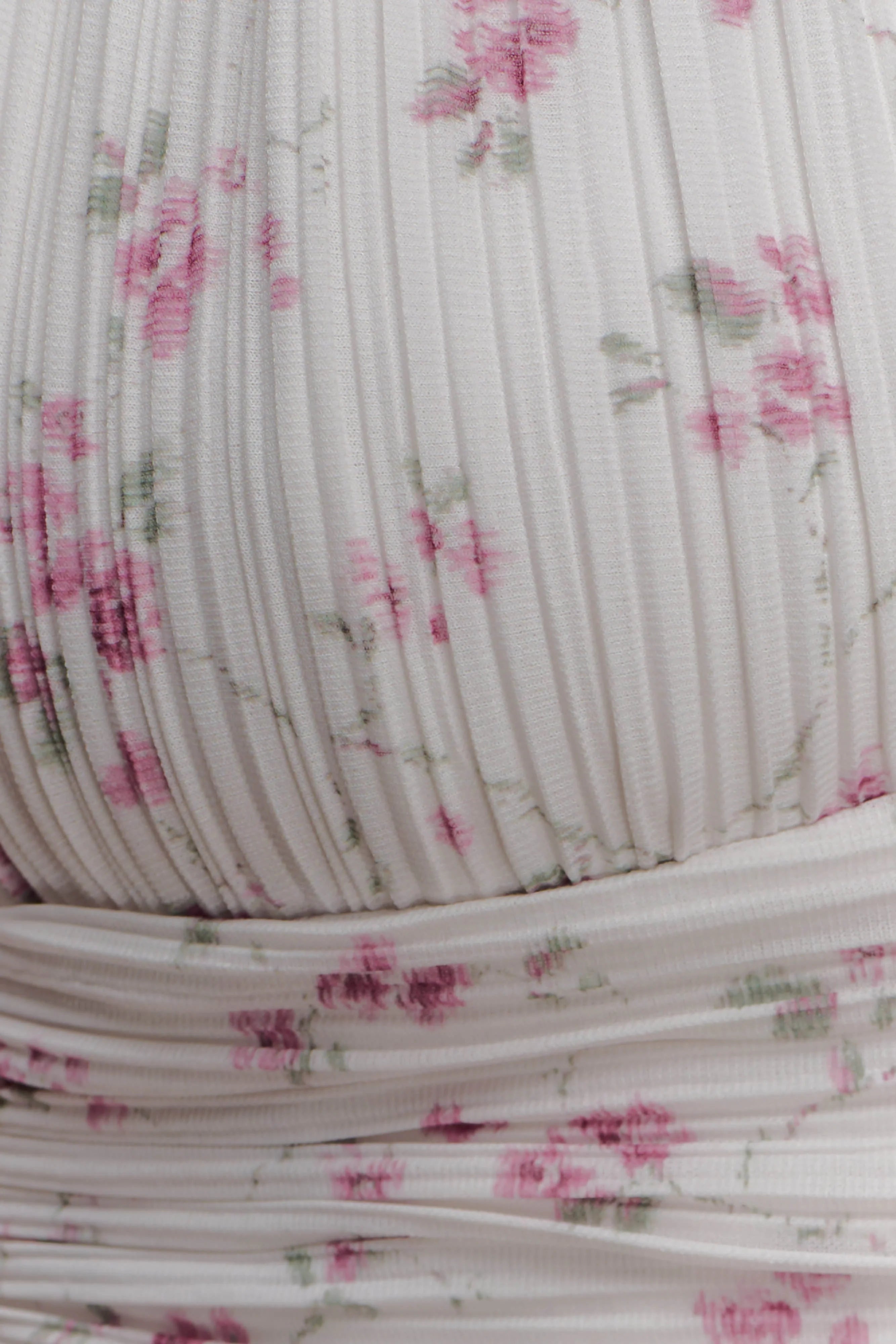 Amaris Sleeveless Plisse Halter Top Floral Ditsy Print